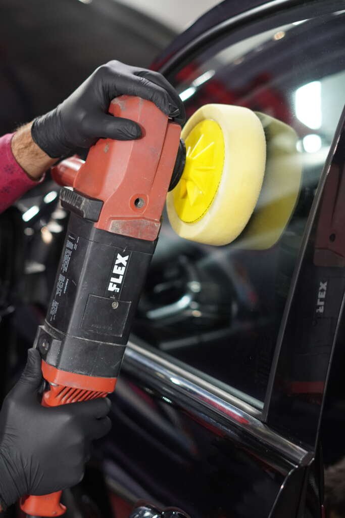 Auto Screen or Mirrors buffing & Polishing